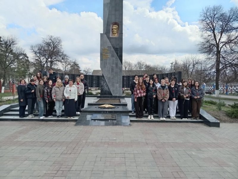 Участие во Всероссийской акции "Красная гвоздика"